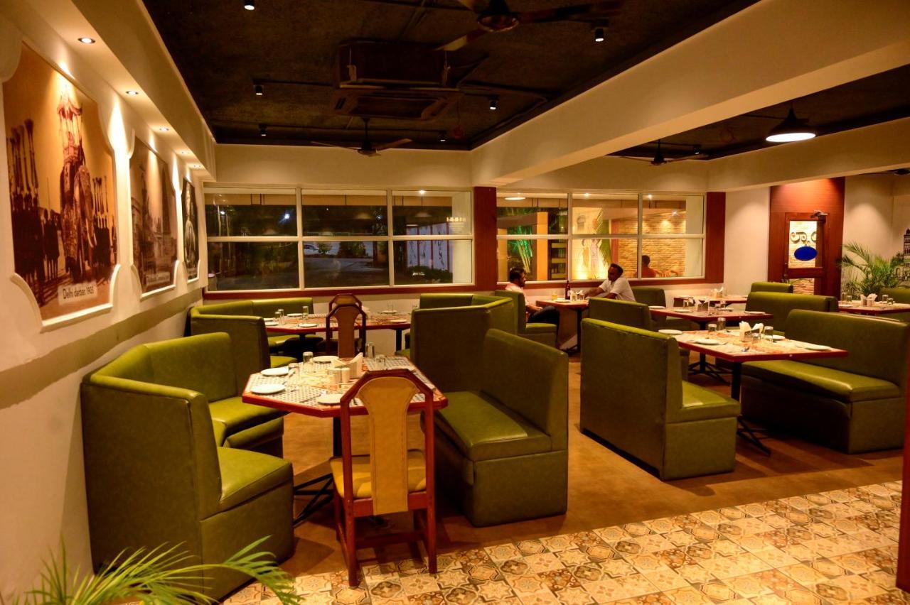 Maya'S Kings Kourt Mysore Exterior foto